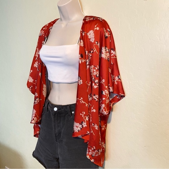 Forever 21 Red Cherry Blossom Floral Satin Kimono Size S - Picture 11 of 15
